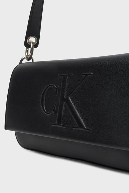 Calvin Klein Calvin Klein Kadın CK Kabartma Yazı Deri Geniş Siyah Omuz Çantası LV04K3148G-UB1