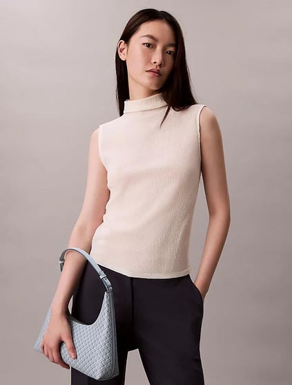 Calvin Klein Calvin Klein Kadın CK Monogram Logolu Fermuarlı Çıkarılabilir Omuz Askılı Mavi Omuz Çantası LV04F3298G-2XE