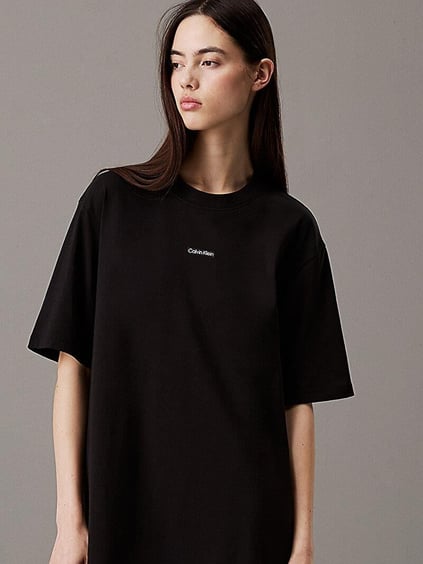Calvin Klein Calvin Klein Kadın Diz Üstü Boy Reqular Fit Bisiklet Yaka Pamuklu Siyah Elbise J20J225289-BEH