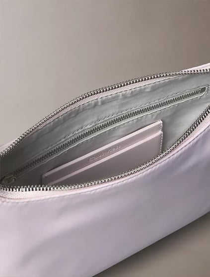 Calvin Klein Calvin Klein Kadın Fermuar Kapamalı CK Logolu Kısa Askılı Lila Omuz Çantası LV04K3219G-VUW