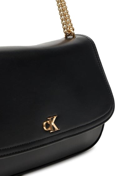 Calvin Klein Calvin Klein Kadın Gold Zincir Askılı Manyetik Kapamalı CK Logolu Siyah Omuz Çantası LV04F3171G-YIH