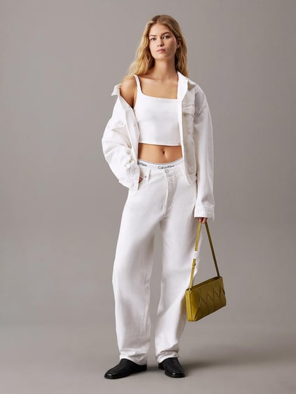 Calvin Klein Calvin Klein Kadın İp Askılı Fermuar Kapama Crop Boy Yuvarlak Yaka Beyaz Bluz J20J225195-1AA