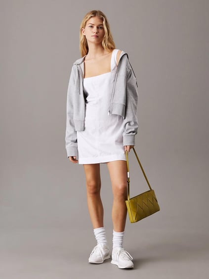 Calvin Klein Calvin Klein Kadın Kalın Askı Diz Üstü Kare Yaka Reqular Fit Beyaz Elbise J20J225277-YAA
