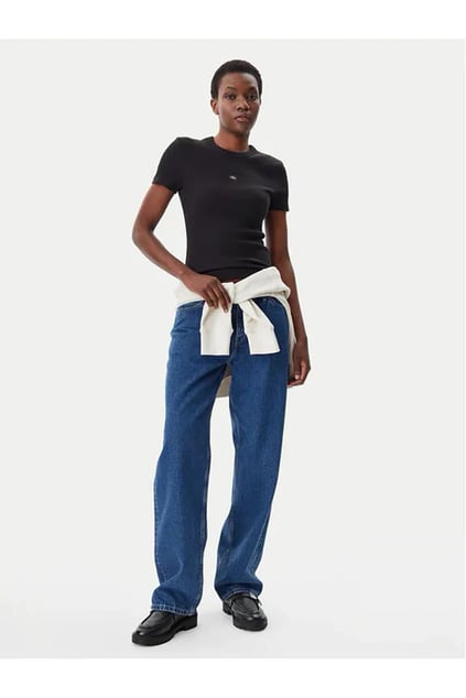 Calvin Klein Calvin Klein Kadın Pamuklu Yuvarlak Yaka Kısa Kollu Siyah T-Shirt J20J225245-BEH