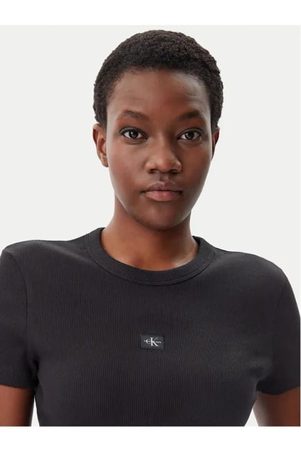 Calvin Klein Calvin Klein Kadın Pamuklu Yuvarlak Yaka Kısa Kollu Siyah T-Shirt J20J225245-BEH