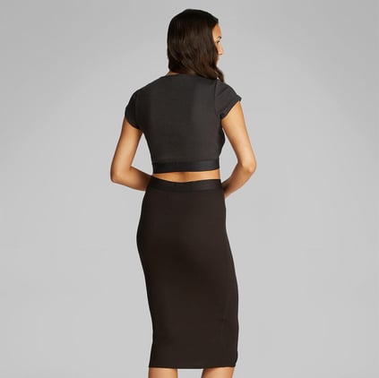 Calvin Klein Calvin Klein Kadın Pamuklu Slim Fit Yuvarlak Yaka Elastik Bantlı Crop Siyah T-Shirt LV00QS7349-UB1