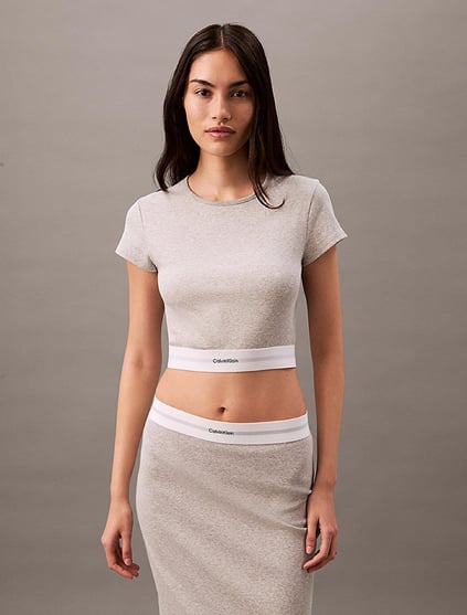 Calvin Klein Calvin Klein Kadın Pamuklu Slim Fit Yuvarlak Yaka Elastik Bantlı Crop Gri T-Shirt LV00QS7349-P7A