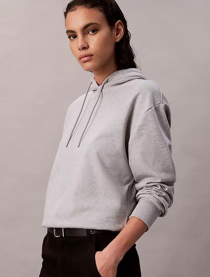 Calvin Klein Calvin Klein Kadın Regular Fit CK Logo İşlemeli Kapüşonlu Uzun Kollu Gri Sweatshirt LV047C224G-P79