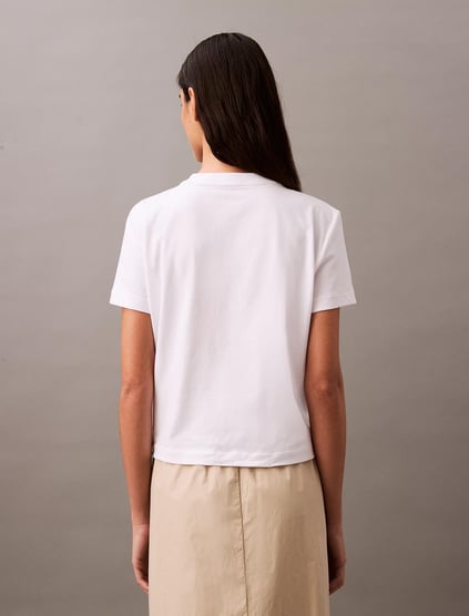 Calvin Klein Calvin Klein Kadın Regular Fit %100 Pamuklu Desenli Kısa Kollu Beyaz T-Shirt LV047B851G-YAA