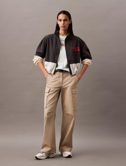 Calvin Klein Calvin Klein Kadın Regular Fit %100 Pamuklu Desenli Kısa Kollu Yeşil T-Shirt LV047B851G-VWD