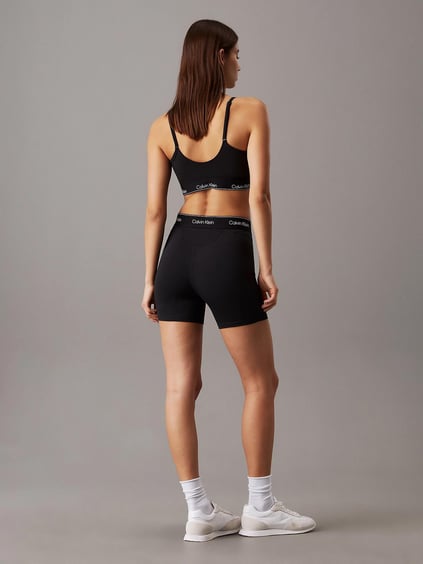Calvin Klein Calvin Klein Kadın Slim Fit Beli CK Logolu Elastik Bantlı Kısa Siyah Şort LVGWS5L706-UB1