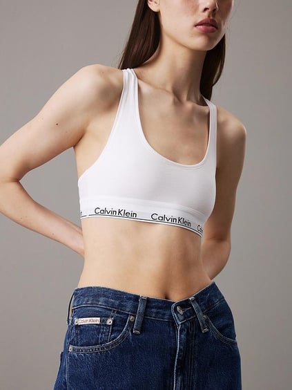 Calvin Klein Calvin Klein Kadın Yüksek Bel Slim Fit Geniş Paça Denim Lacivert Jeans J20J224524-1BJ