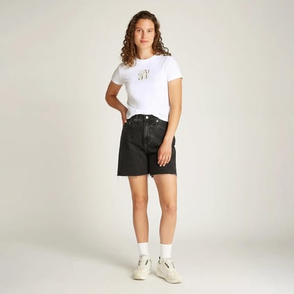 Calvin Klein Calvin Klein Kadın Yuvarlak Yaka Slim Fit Marka Logolu Kısa Kollu Beyaz T-Shirt J20J225260-YAA