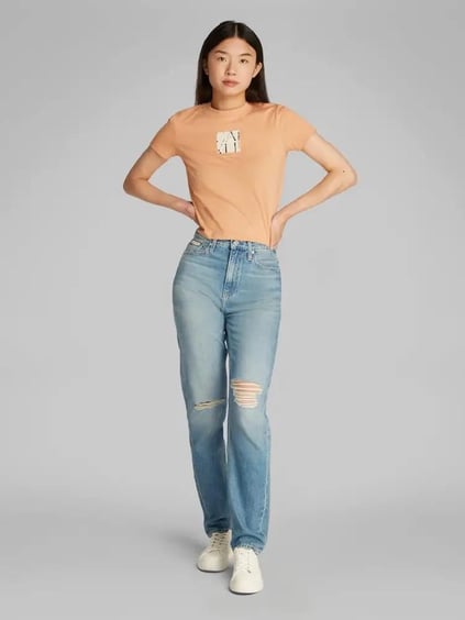Calvin Klein Calvin Klein Kadın Yuvarlak Yaka Slim Fit Marka Logolu Kısa Kollu Pembe T-Shirt J20J225260-TCP