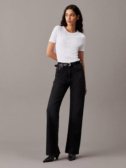 Calvin Klein Calvin Kleın Kadın Yuvarlak Yaka Slim Fit Marka Logolu Kısa Kollu Beyaz T-Shirt J20J224458-YAF