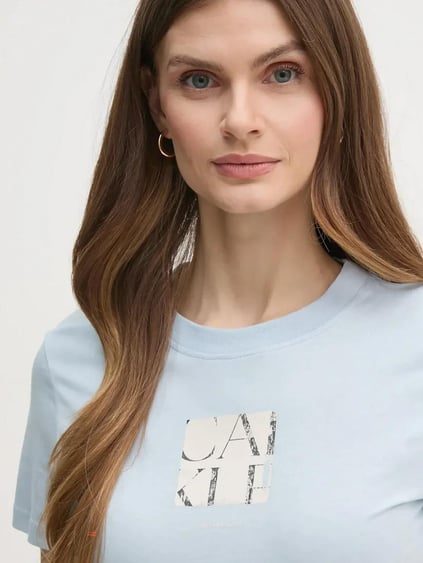 Calvin Klein Calvin Klein Kadın Yuvarlak Yaka Slim Fit Marka Logolu Kısa Kollu Lacivert T-Shirt J20J225260-CUI
