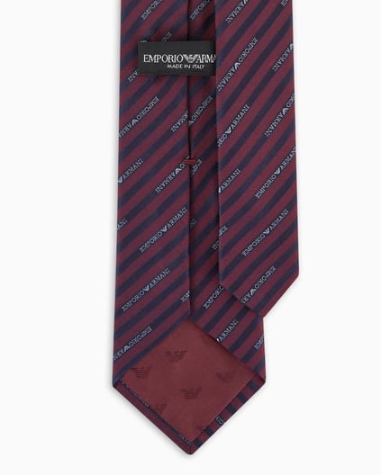 EMPORIO ARMANI Emporıo Armani Erkek Jakarlı Logolu Saf İpek Kumaş Bordo Kravat 340075 2R605-00490