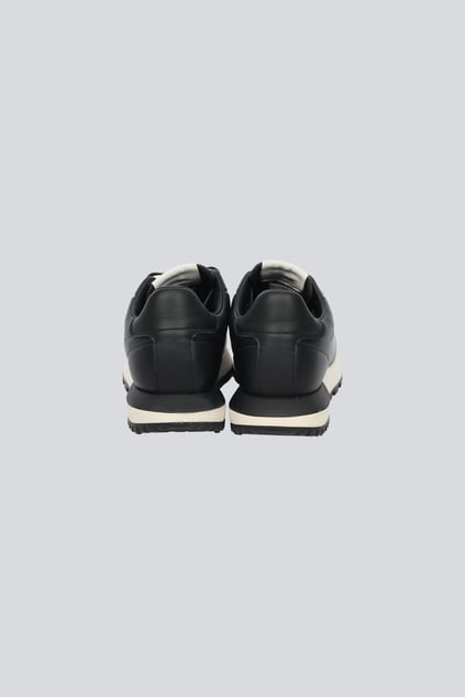 EMPORIO ARMANI Emporıo Armani Erkek Kaydırmaz Rahat Taban Deri Siyah Sneaker X4X684 XR323-00002