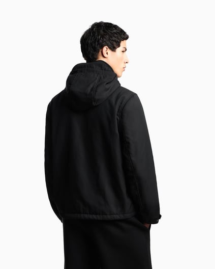 Emporio Armani Emporıo Armani Erkek Normal Kalıp Kapüşonlu Metalik Logo Detaylı Siyah Ceket EM003417 AF18264-UC001