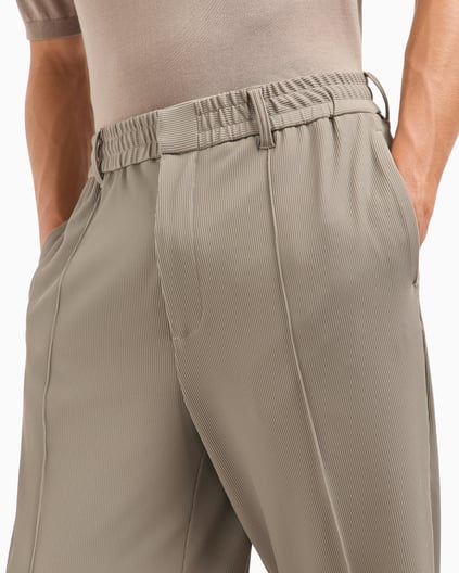 EMPORIO ARMANI Emporıo Armani Erkek Rahat Kalıp Esnek Dokulu Kumaş Pileli Geniş Paça Bej Pantolon EM001508 AF14076-U6218