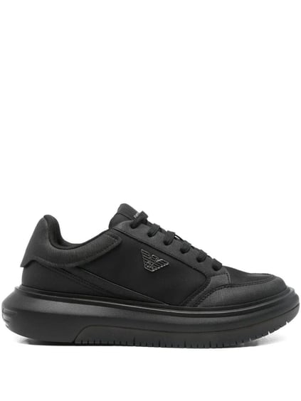 EMPORIO ARMANI Emporıo Armani Erkek Rahat Taban Armani Kartal Logolu Siyah Sneaker EM003666 AF19532-MC105