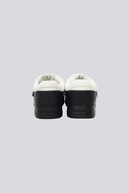 Emporio Armani Emporıo Armani Erkek Yuvarlak Burun Bağcıklı Deri File Detaylı Siyah Sneaker EM002855 AF18018-MC024