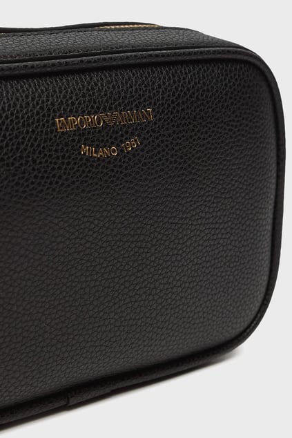 EMPORIO ARMANI Emporıo Armani Kadın Ayarlanabilir Omuz Askılı Fermuar Kapamalı Siyah Omuz Çantası EW000537 AF12103-MC032