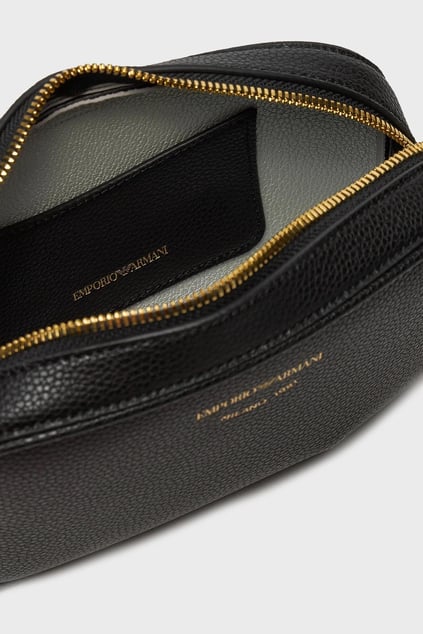 EMPORIO ARMANI Emporıo Armani Kadın Ayarlanabilir Omuz Askılı Fermuar Kapamalı Siyah Omuz Çantası EW000537 AF12103-MC032