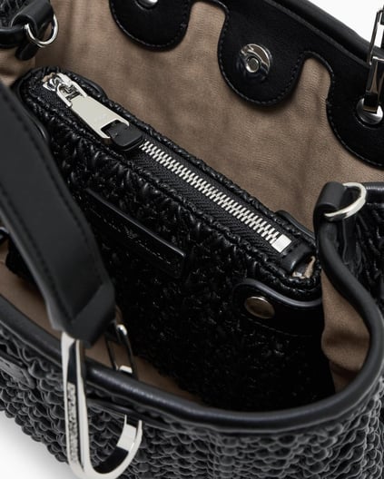 Emporio Armani Emporıo Armani Kadın Kabartma Desenli Manyetik Kapamalı Çıkarılabilir Omuz Askılı Siyah Omuz Çantası EW000361 AF18941-UC001