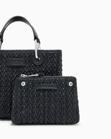 Emporio Armani Emporıo Armani Kadın Kabartma Desenli Manyetik Kapamalı Çıkarılabilir Omuz Askılı Siyah Omuz Çantası EW000361 AF18941-UC001