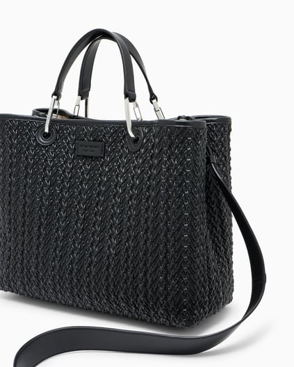 Emporio Armani Emporıo Armani Kadın Kabartma Desenli Manyetik Kapamalı Çıkarılabilir Omuz Askılı Siyah Omuz Çantası EW000360 AF18941-UC001