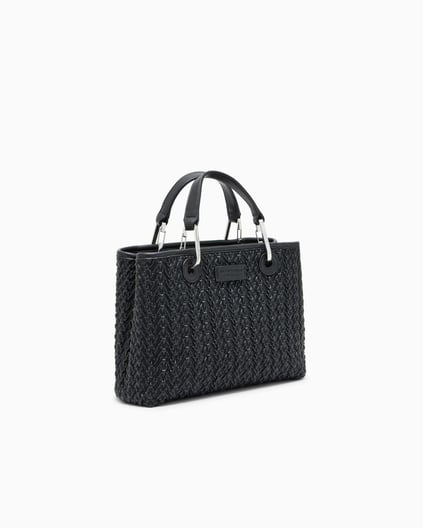 Emporio Armani Emporıo Armani Kadın Kabartma Desenli Manyetik Kapamalı Çıkarılabilir Omuz Askılı Siyah Omuz Çantası EW000361 AF18941-UC001