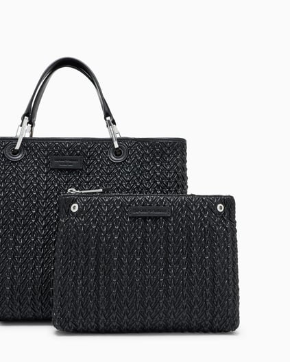 Emporio Armani Emporıo Armani Kadın Kabartma Desenli Manyetik Kapamalı Çıkarılabilir Omuz Askılı Siyah Omuz Çantası EW000360 AF18941-UC001