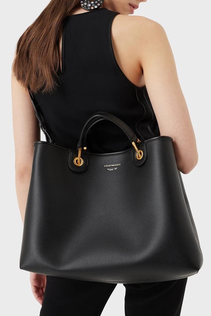 Emporio Armani Emporıo Armani Kadın Logolu Ayarlanabilir Askılıklı Deri Günlük Kullanım Siyah-Altın Omuz Çantası Y3D165 YFO5B-85218