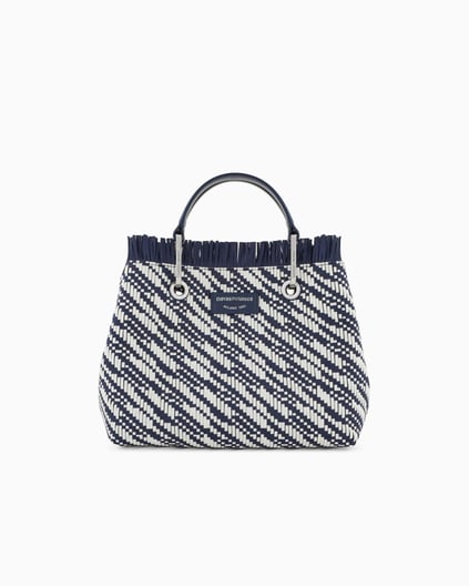 EMPORIO ARMANI Emporıo Armani Kadın Üst Kısım Püskül Detaylı Şerit Desenli Lacivert Omuz Çantası EW000361 AF12759-FB251
