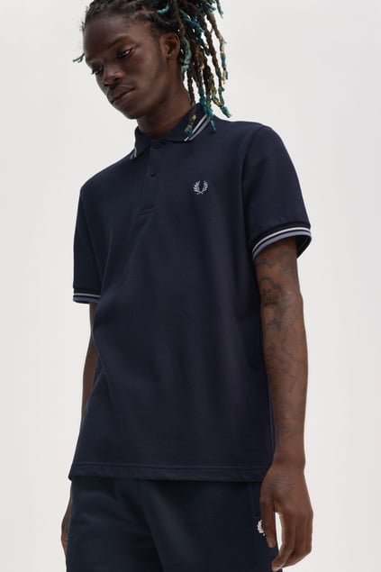 Fred Perry Fred Perry Erkek Çift Manşet ve Yaka Detaylı Kısa Kollu Geleneksel Üretim Lacivert T-Shirt M12-Y84