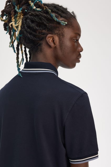 Fred Perry Fred Perry Erkek Çift Manşet ve Yaka Detaylı Kısa Kollu Geleneksel Üretim Lacivert T-Shirt M12-Y84