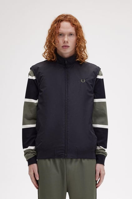 Fred Perry Fred Perry Erkek Dik Yaka Fermuar Kapamalı Kolsuz Siyah Yelek J8500-102