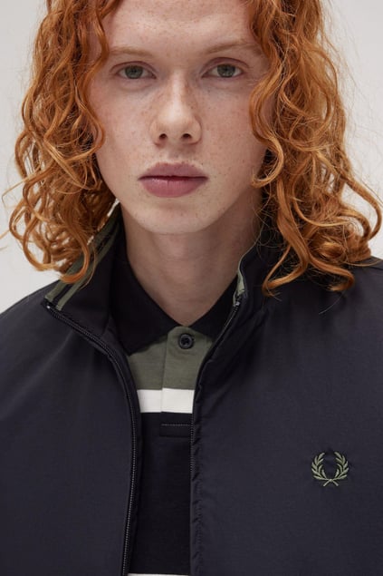 Fred Perry Fred Perry Erkek Dik Yaka Fermuar Kapamalı Kolsuz Siyah Yelek J8500-102