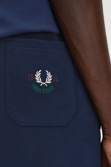Fred Perry Fred Perry Erkek Normal Kesim Pamuklu Havlu Kumaş Cepli Lacivert Şort S9509-X86