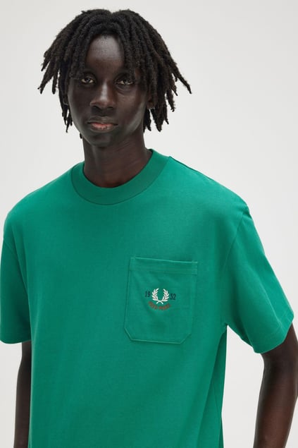 Fred Perry Fred Perry Erkek Rahat Kesim Yuvarlak Yaka %100 Pamuklu Cep Detaylı Kısa Kollu Yeşil T-Shirt M9827-X87
