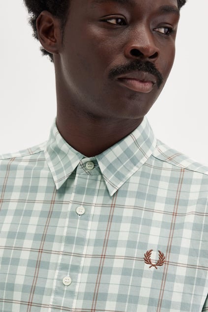 Fred Perry Fred Perry Erkek Regular Fit Ekose Desenli Logo işlemeli %100 Pamuklu Uzun Kollu Ekru Gömlek M9622-560