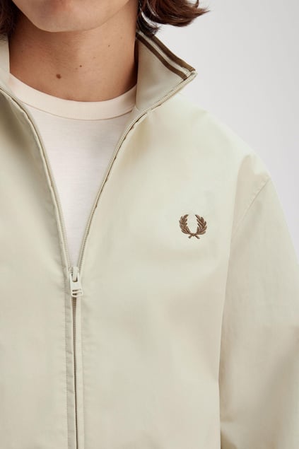 Fred Perry Fred Perry Unısex Dik Yaka Fermuar Kapamalı Sol Gögüs Defne Çelenkli Bej Ceket J2660-S65