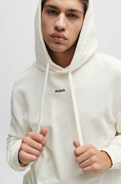 HUGO HUGO Erkek Kapüşonlu Yakalı Gögüs Ortasında Kontras Logolu Krem Sweatshirt 50486478-121