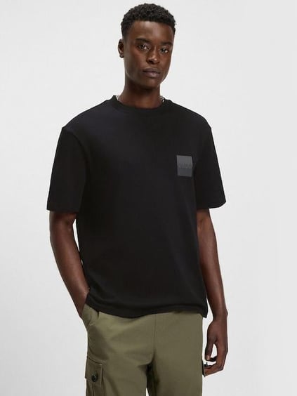 HUGO HUGO Erkek Rahat Kalıp Önü ve Arkası Logo Desenli Yuvarlak Yakalı %100 Pamuk Kısa Kollu Siyah T-Shirt 50542816-001