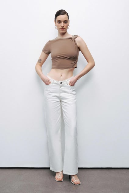 Nocturune Nocturune Kadın Yuvarlak Yaka Dar Kalıp Tek Omzu Açık Crop Kahverengi T-Shirt N25YN15201-KAHVE