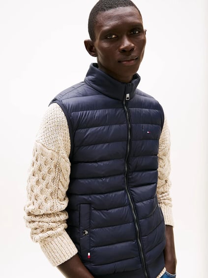 TOMMY HILFIGER Tommy Hilfiger Erkek Dik Yaka Regular Fit Kapitoneli Pamuklu Lacivert Yelek MW0MW38982-DW5