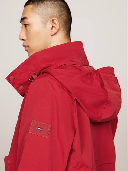 Tommy Hilfiger Tommy Hilfiger Erkek Dik Yaka Yalıtımlı Marka Logolu Fermuarlı Kırmızı Ceket MW0MW35807-XNN