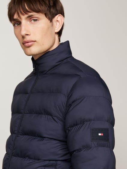 Tommy Hilfiger Tommy Hilfiger Erkek Dik Yaka Fermuar Kapamalı Su Geçirmez Isı Yalıtımlı Mavi Ceket MW0MW37259-DW5
