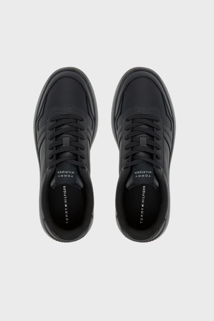 Tommy Hilfiger Tommy Hilfiger Erkek Düşük Bilekli Kalın Taban Logo Dokulu %100 Deri Siyah Sneaker FM0FM05529-BDS